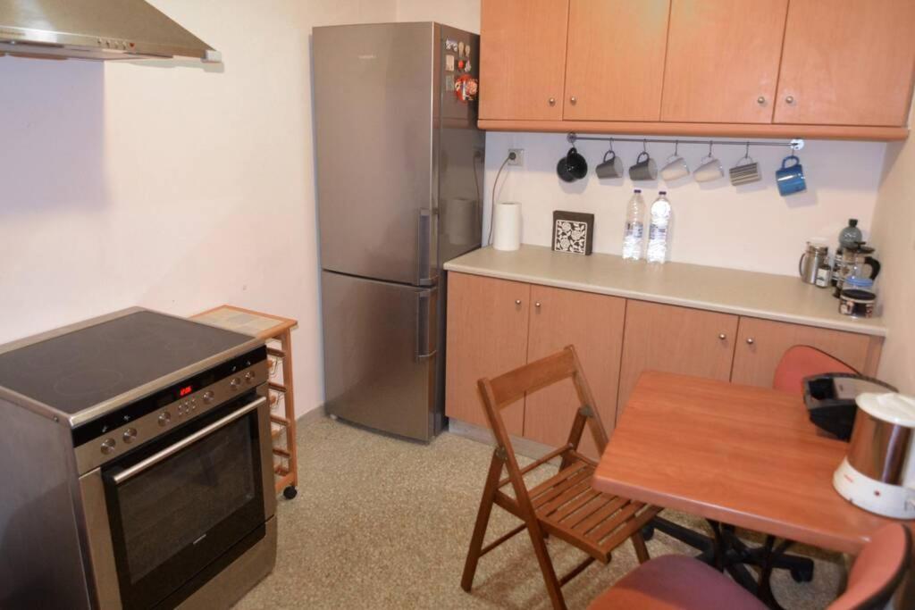 Georgia'S Cozy Apartment In Koukaki Афины Экстерьер фото