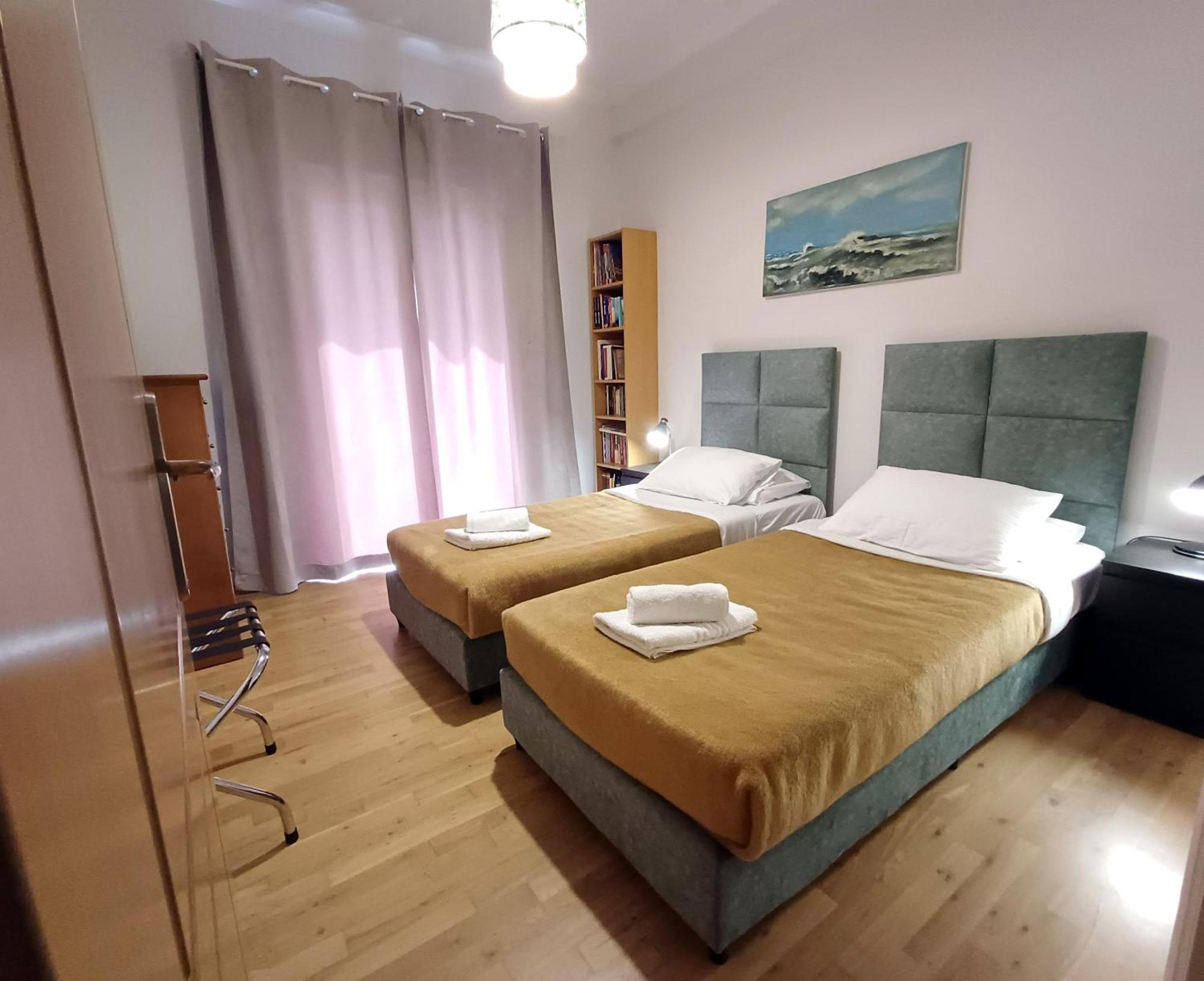Georgia'S Cozy Apartment In Koukaki Афины Экстерьер фото